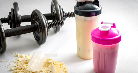 How to Become a Formula 1 Shake Master guide with purple comparison cards, useful tables, FAQ dropdowns and Lose Weight Feel Great shop links.