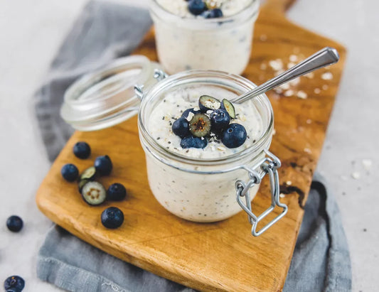 Herbalife Chia Blueberry Overnight Oats recipe UK — high protein high fibre breakfast with Formula 1 Vanilla Cream and Protein Drink Mix — Lose Weight Feel Great