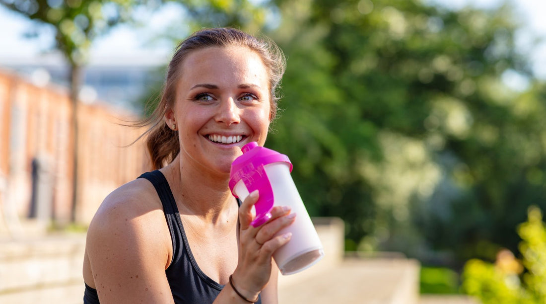 Night time weight gain mistakes Herbalife UK - why people struggle losing weight at night, late night snacking solutions using protein shakes for fat loss